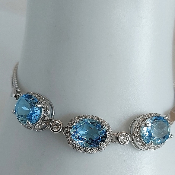 Heated Natural Topaz 10x8mm & Cz 925 Sterling Silver Bracelet (Adjustable) - Picture 4 of 7